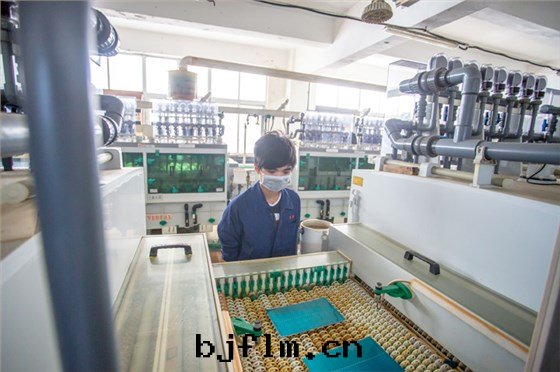 鑫海(hǎi)森(sēn)工藝流程-蝕刻(kè)