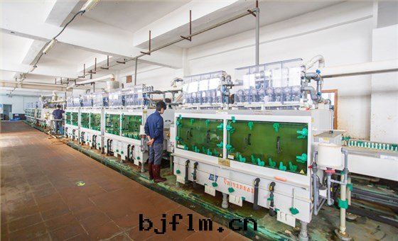 手(shǒu)機(jī)喇叭网(wǎng)加工作業图(tú)